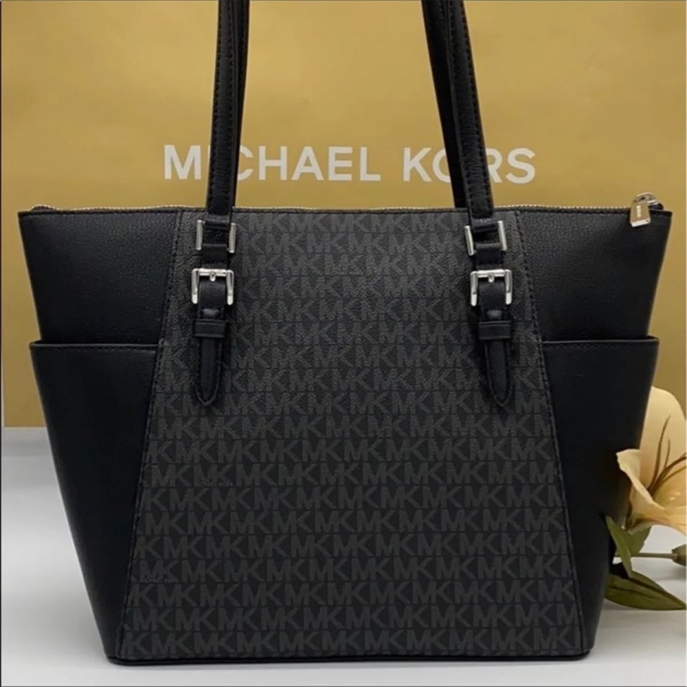 MICHAEL KORS CHARLOTTE LARGE TOP ZIP Tote bag - Picture 11 of 16